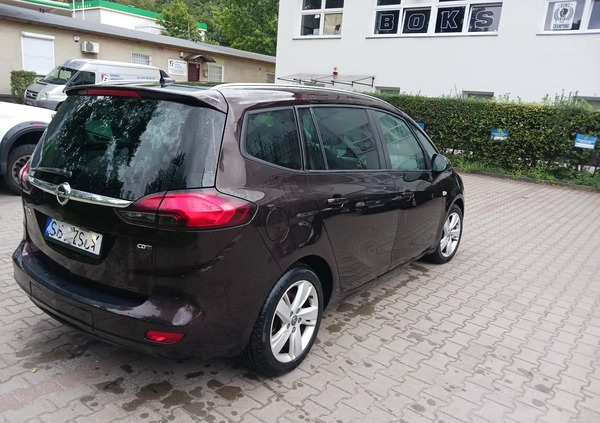 Opel Zafira cena 36000 przebieg: 245000, rok produkcji 2015 z Szczecin małe 379